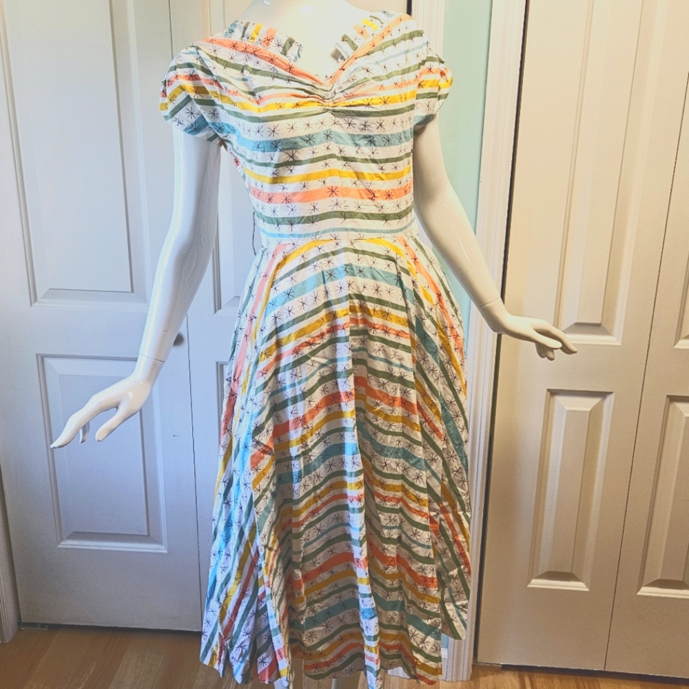 REAL Vintage 1950's Atomic VLV dress pinup